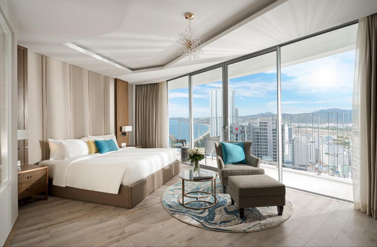 Panorama Beachfront Nha Trang Exterior photo
