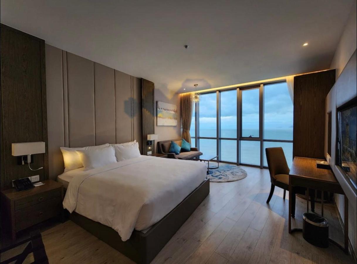 Panorama Beachfront Nha Trang Exterior photo
